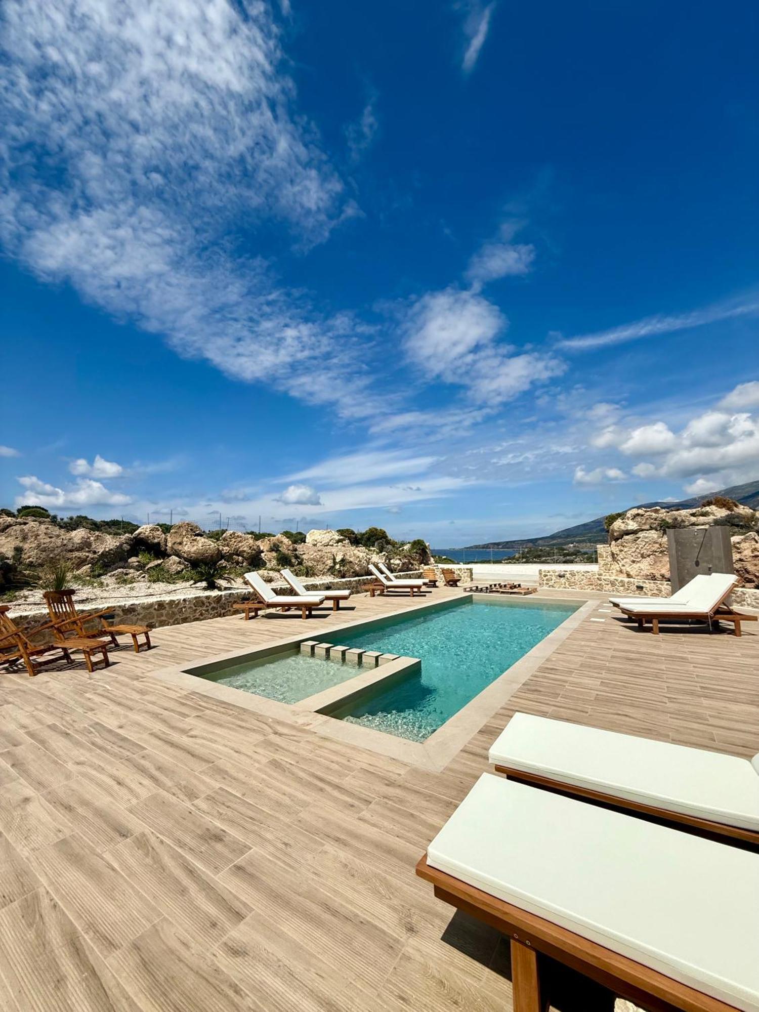 Cove Elafonisi Apartments Agios Pandeleimon  المظهر الخارجي الصورة